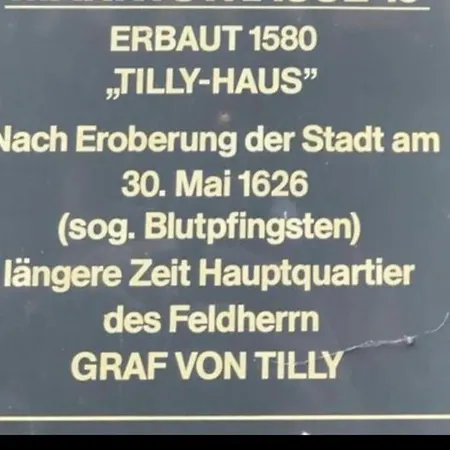 Royal Im Tilly Boardinghouse *