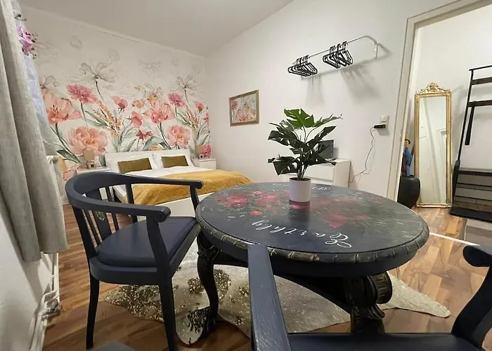 Royal Im Tilly Boardinghouse * Hannoversch Münden